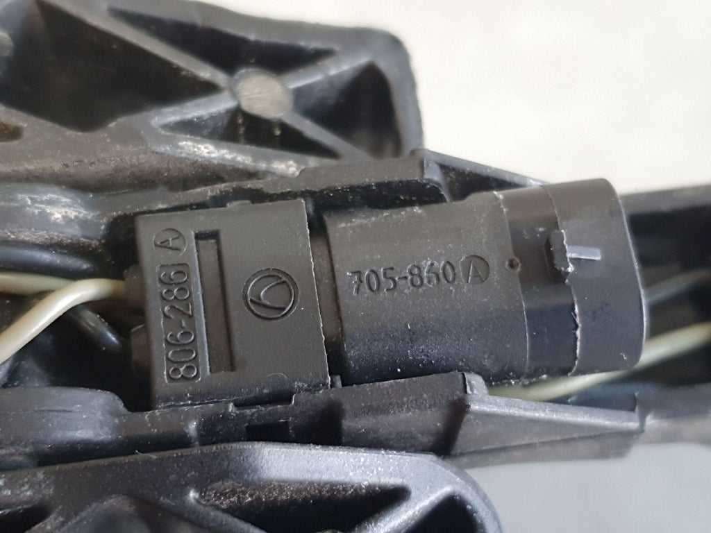 Audi Q7 4M Exterior door handle right front ls9r keyless 4H0837206