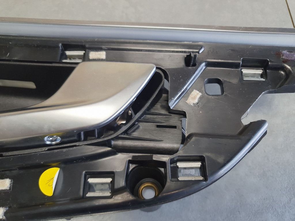 Audi Q7 4M Interior door handle right rear 4M0839020C