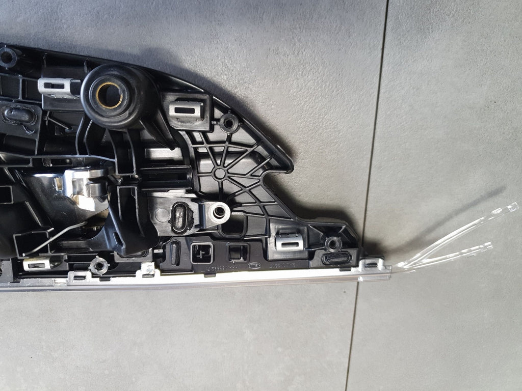 Audi Q7 4M Interior door handle right rear 4M0839020C
