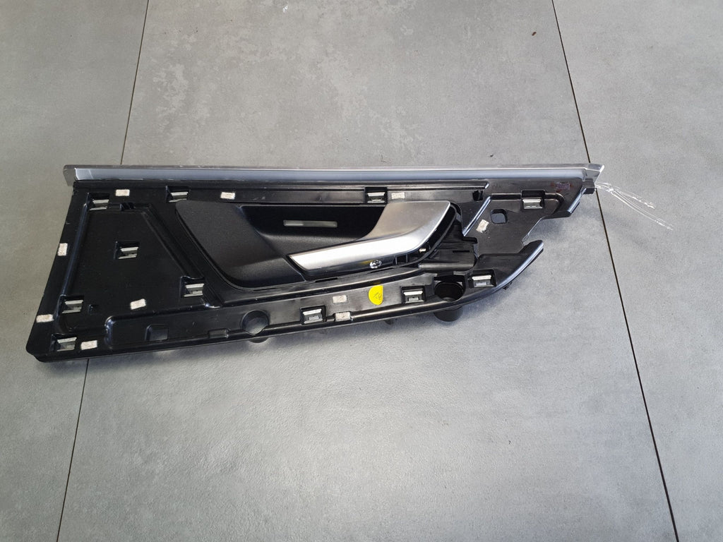 Audi Q7 4M Interior door handle right rear 4M0839020C