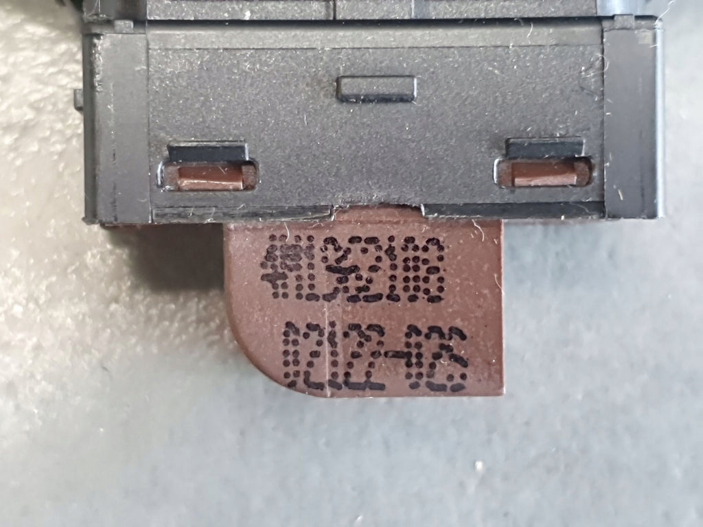 Audi Q8 Central lock button left 4M1962108