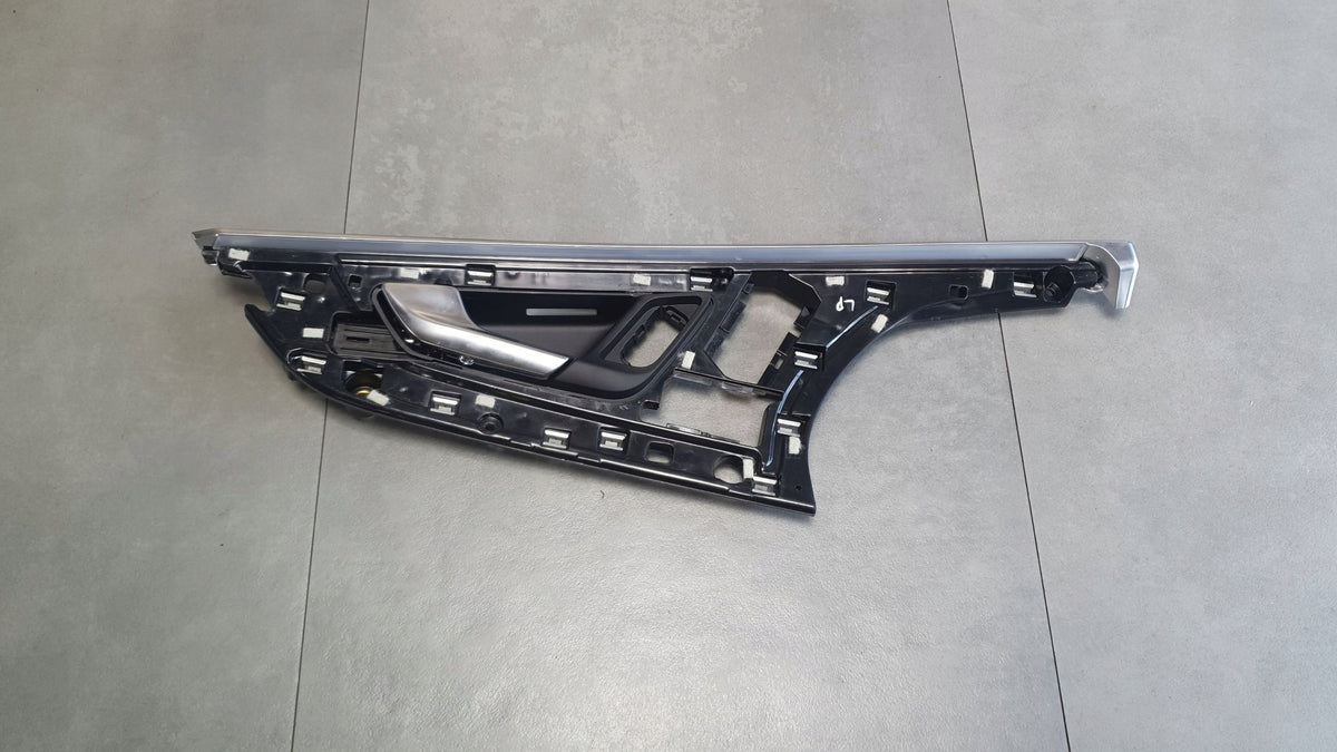 Audi Q8 Interior door handle left front 4M0837019C