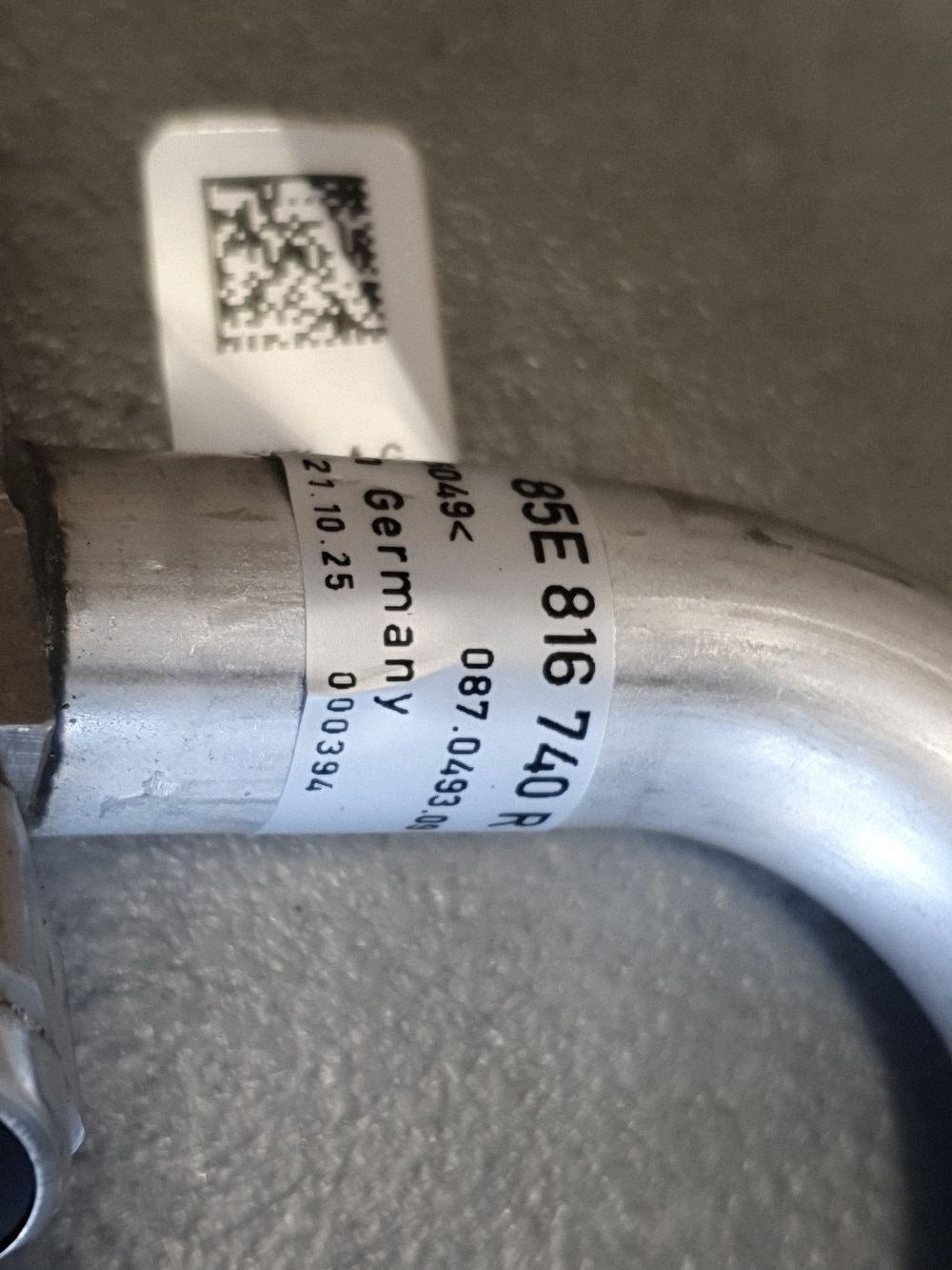 Audi SQ6 e-tron Air conditioning cable 85E816740R