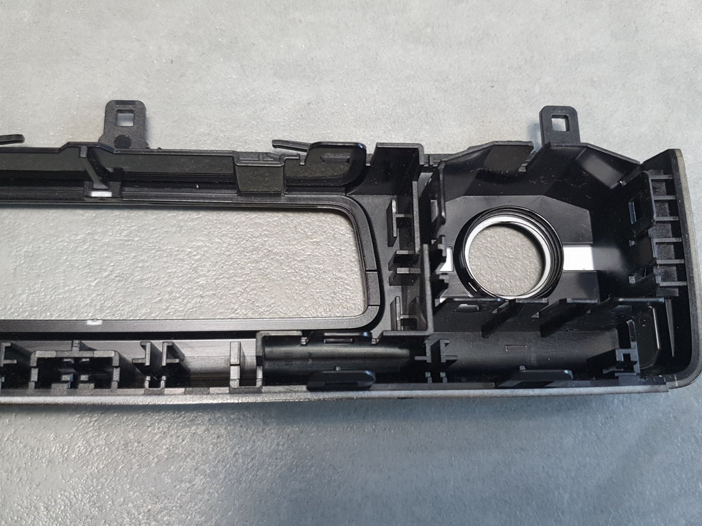 Audi SQ6 e-tron Center console cover 85E863263