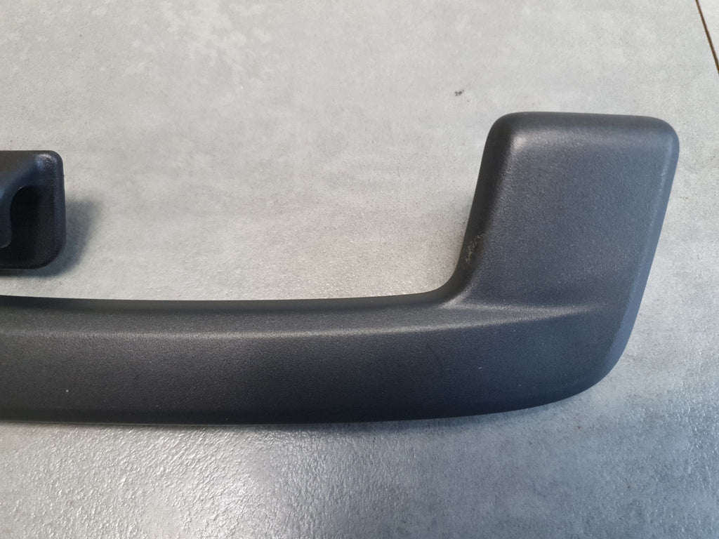 Audi SQ6 e-tron Headliner handle rear 8Y0857643