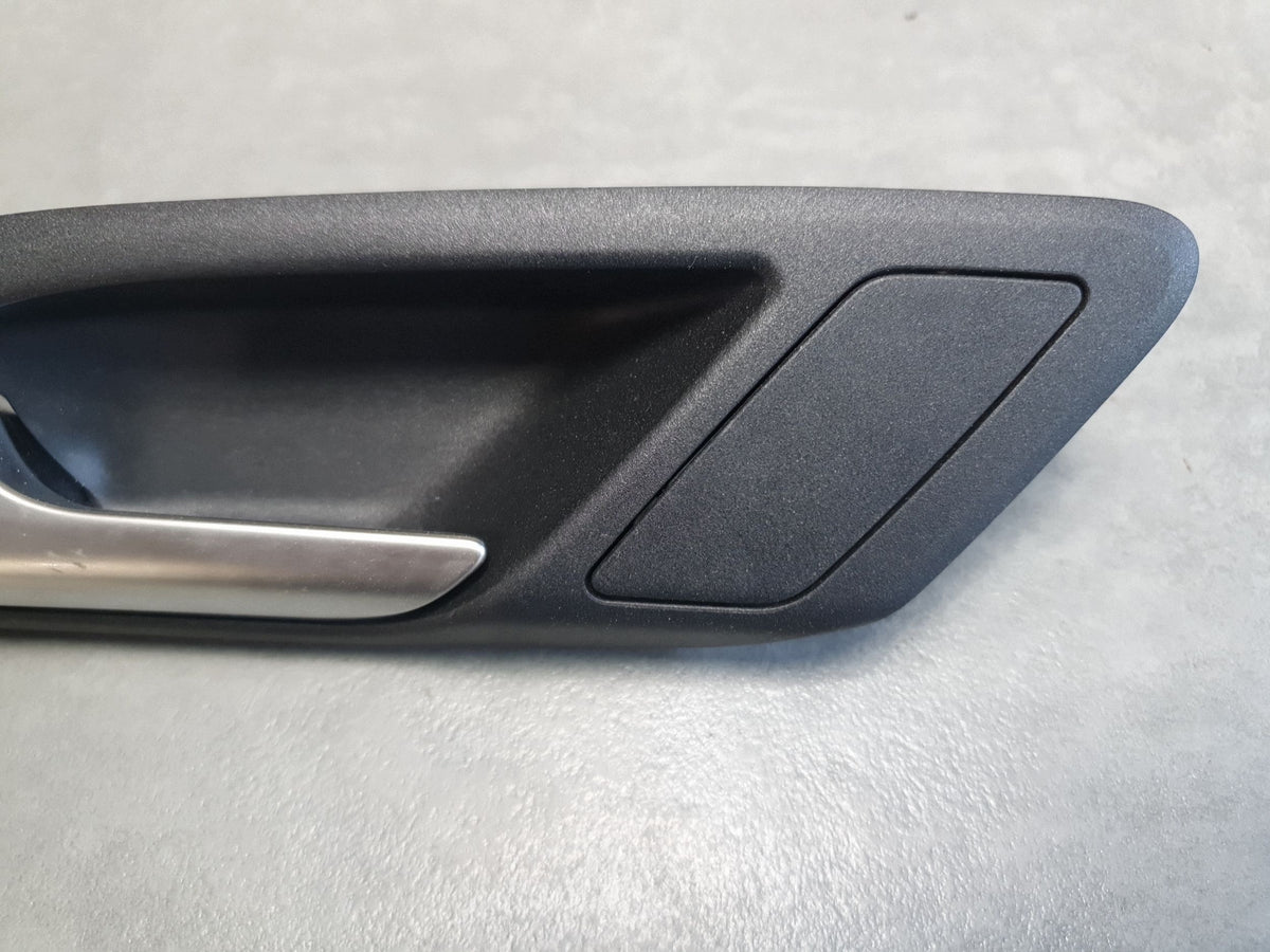 Audi SQ6 e-tron Interior handle left rear 85H837019