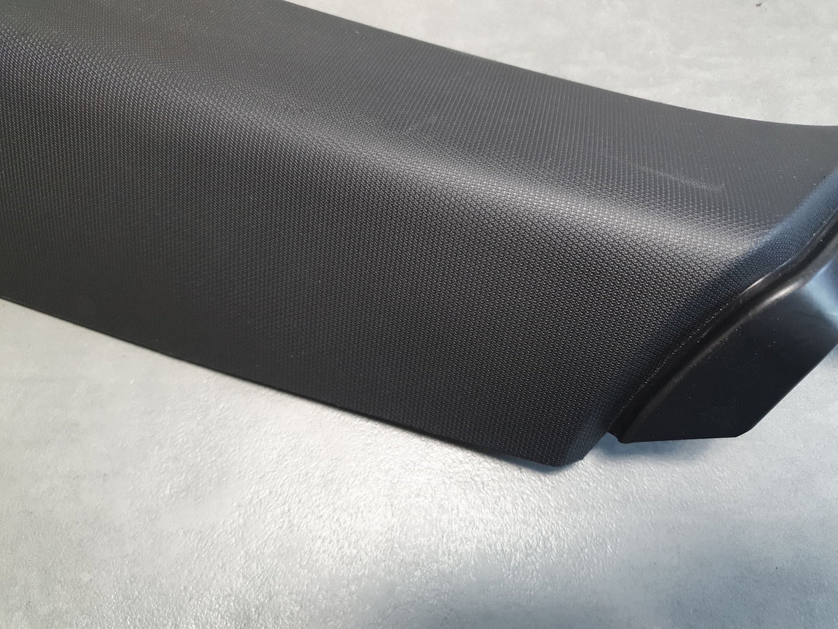Audi SQ6 e-tron Post cover C 85H867288