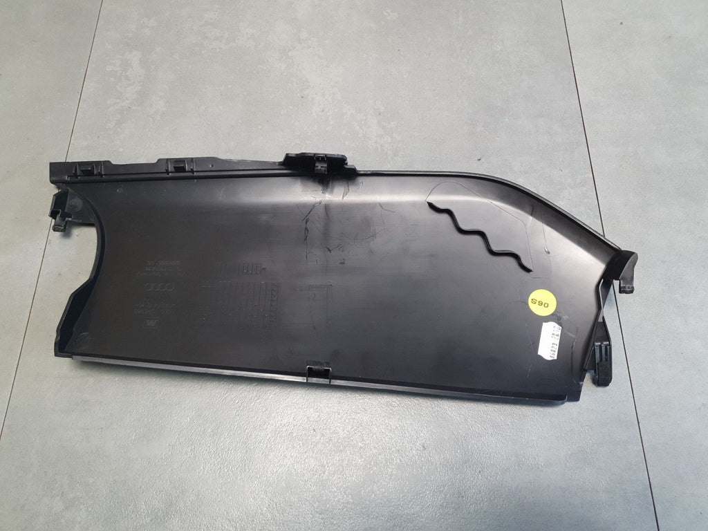 Audi SQ6 e-tron Post cover C 85H868605