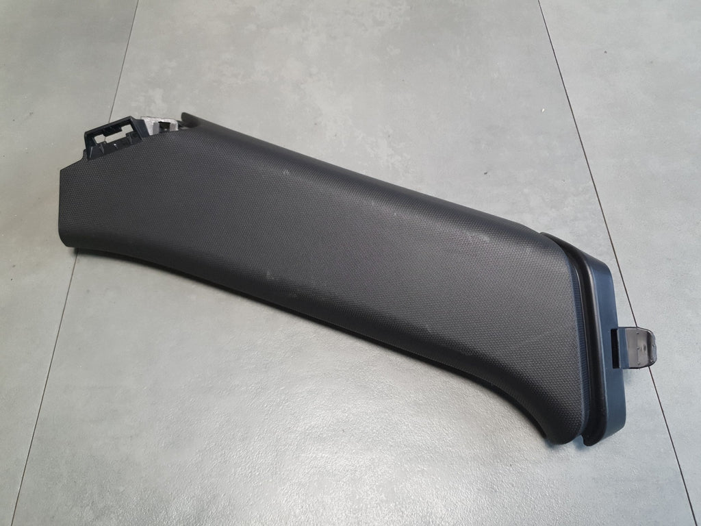 Audi SQ6 e-tron Post cover C left 85H867287
