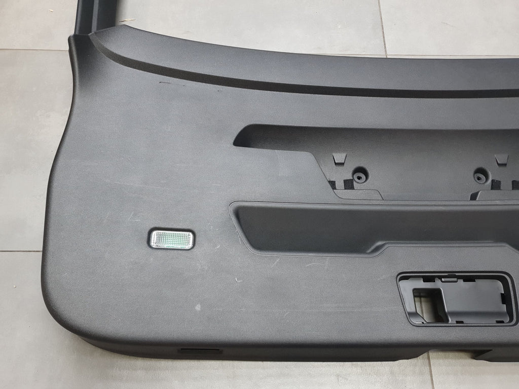 Audi SQ6 e-tron Tailgate upholstery 85H867979