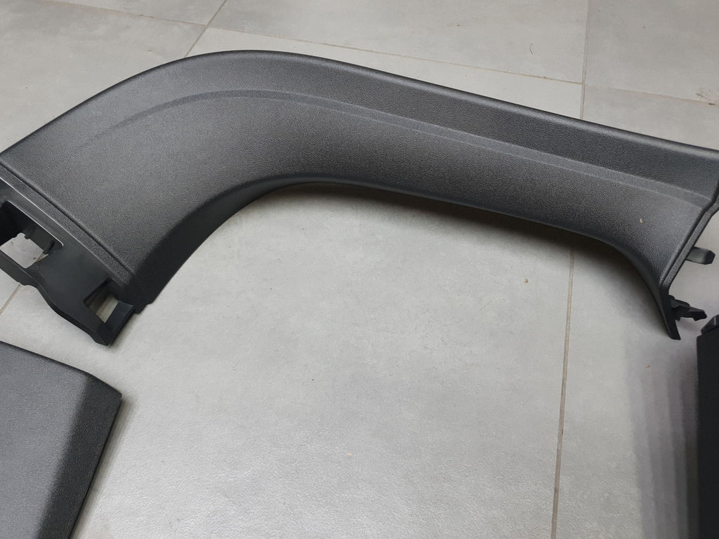 Audi SQ6 e-tron Tailgate upholstery 85H867979