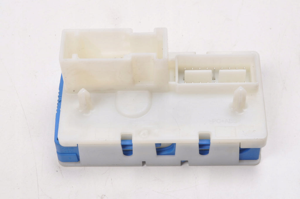 BMW 3 G20 2.0 MODULE CURRENT DISTRIBUTOR 5A44CE0