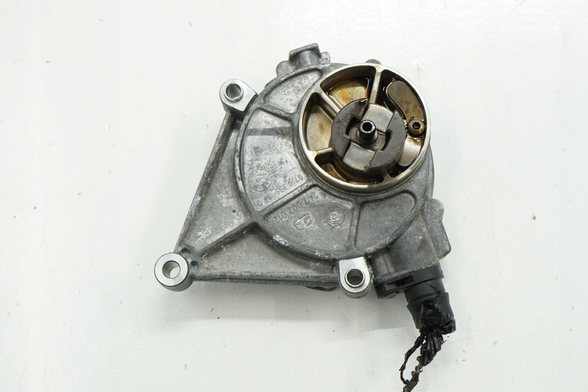 BMW 3 Series F30 F31 13R Vacuum Pump 2.0i 7622380