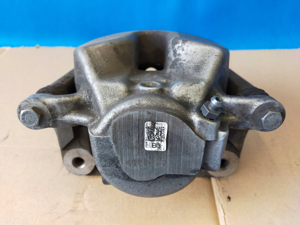 BMW 5 ER G31 TOURING 2018R 520D BRAKE CALIPER LEFT FRONT FOR DISCS 330MM