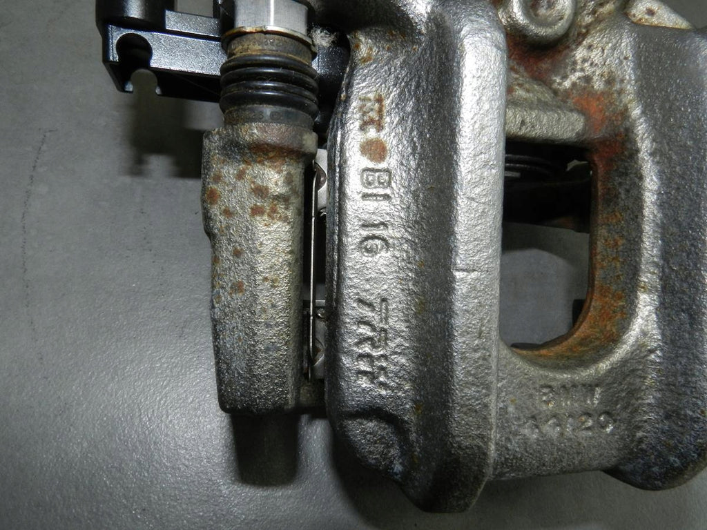 BMW 5 F10 520i CLAMP LEFT REAR