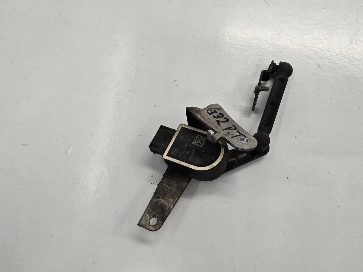 BMW 6 GT G32 17R LEVELING SENSOR RIGHT REAR 2959574