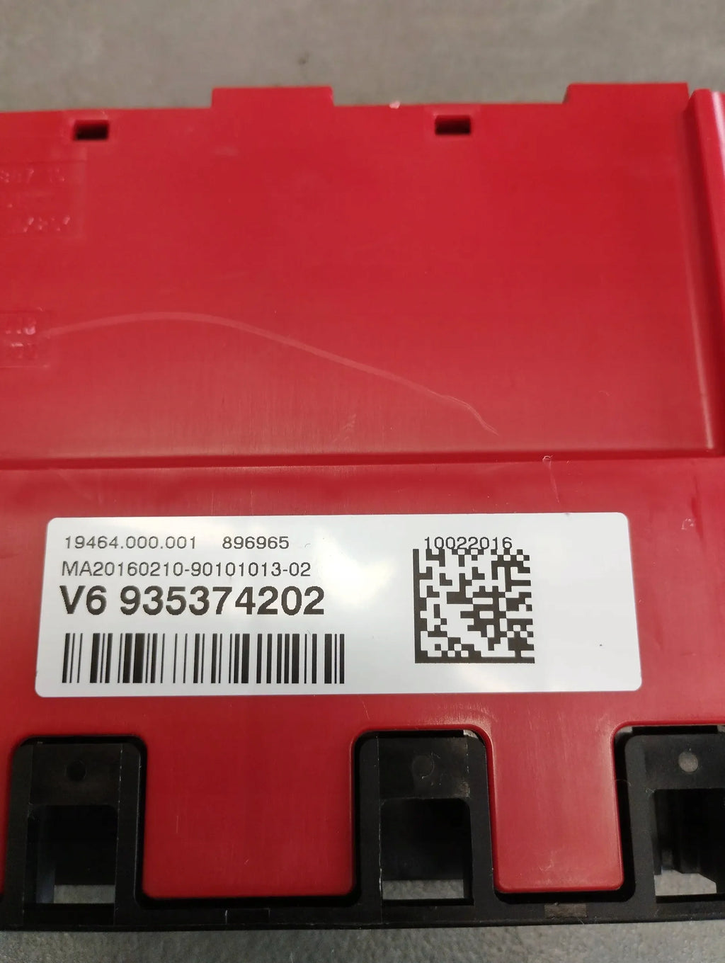 BMW 7 G11 CURRENT DISTRIBUTOR 935374202