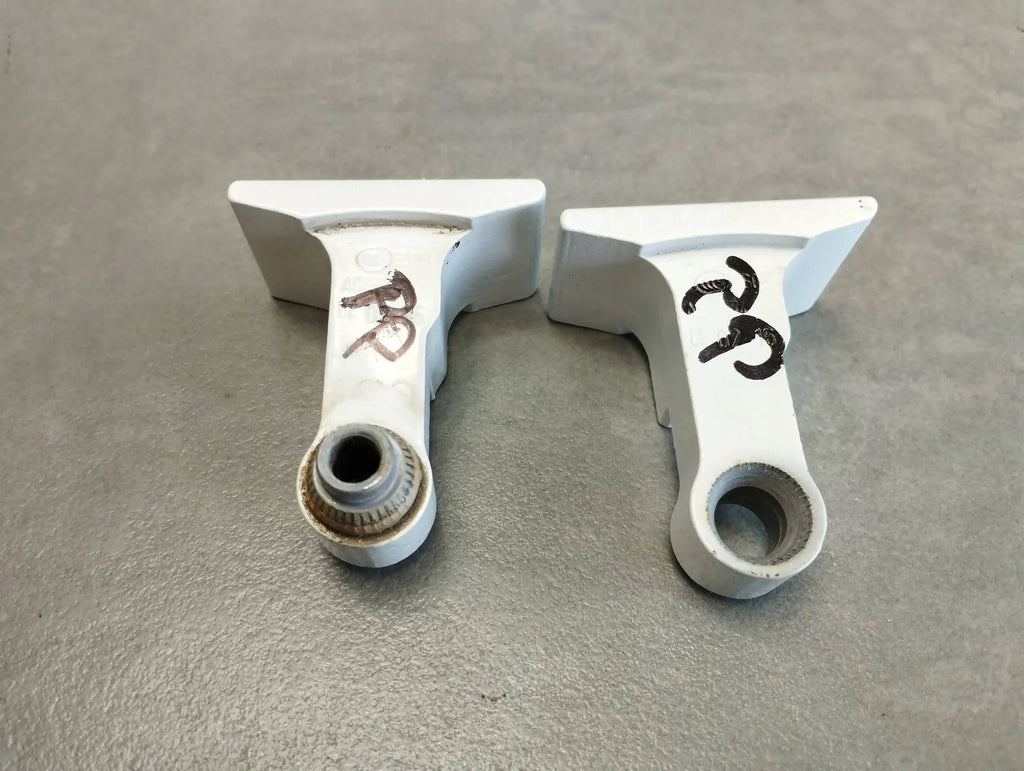 BMW 7 G11 DOOR HINGES RIGHT FRONT 7333062 WITH BODY