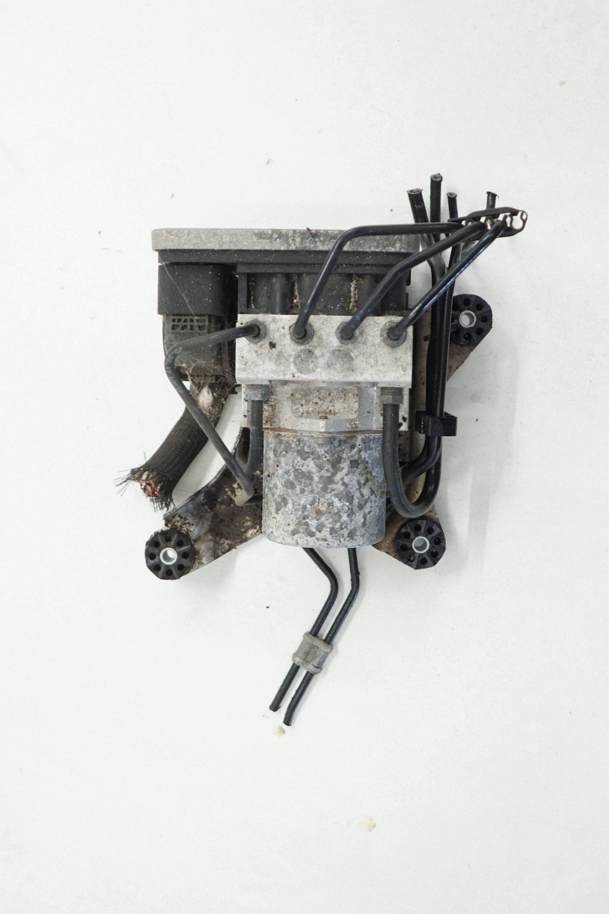 BMW 7 G11 G12 17R 3.0D BRAKE PUMP ABS 6887501