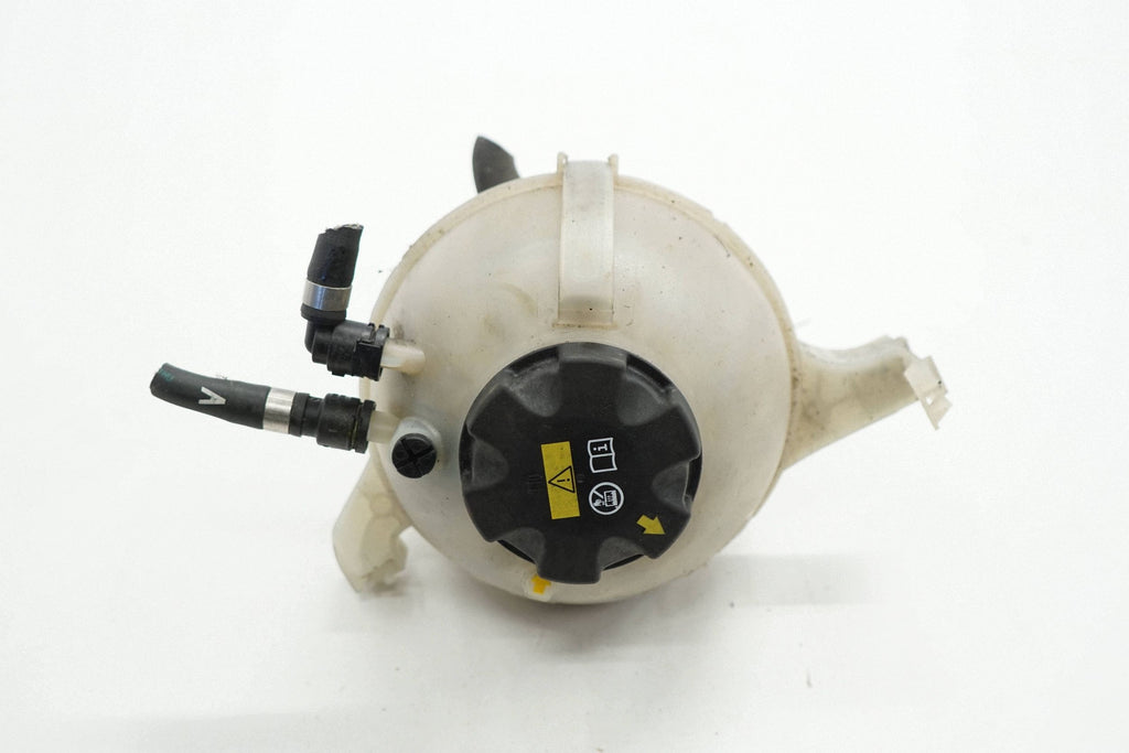 BMW 7 G11 G12 17R EXPANSION TANK 8610654