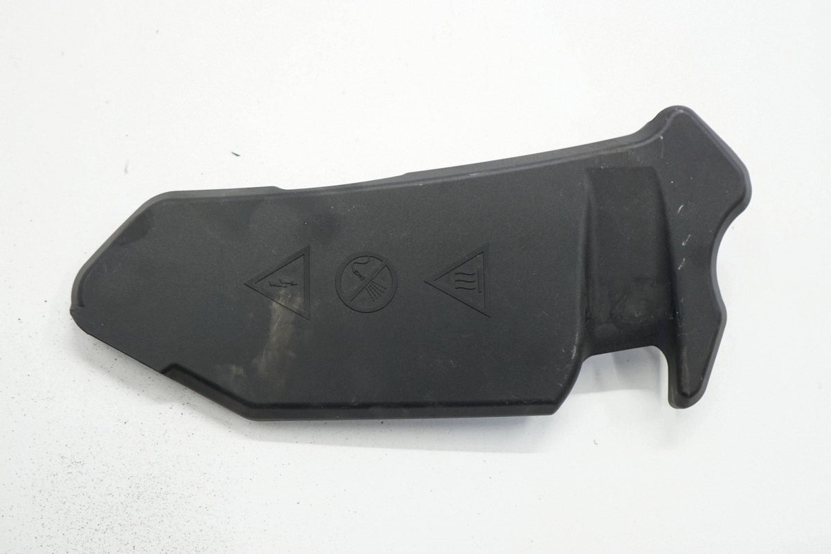 BMW 7 G11 G12 17R FUSE BOX COVER 8578818