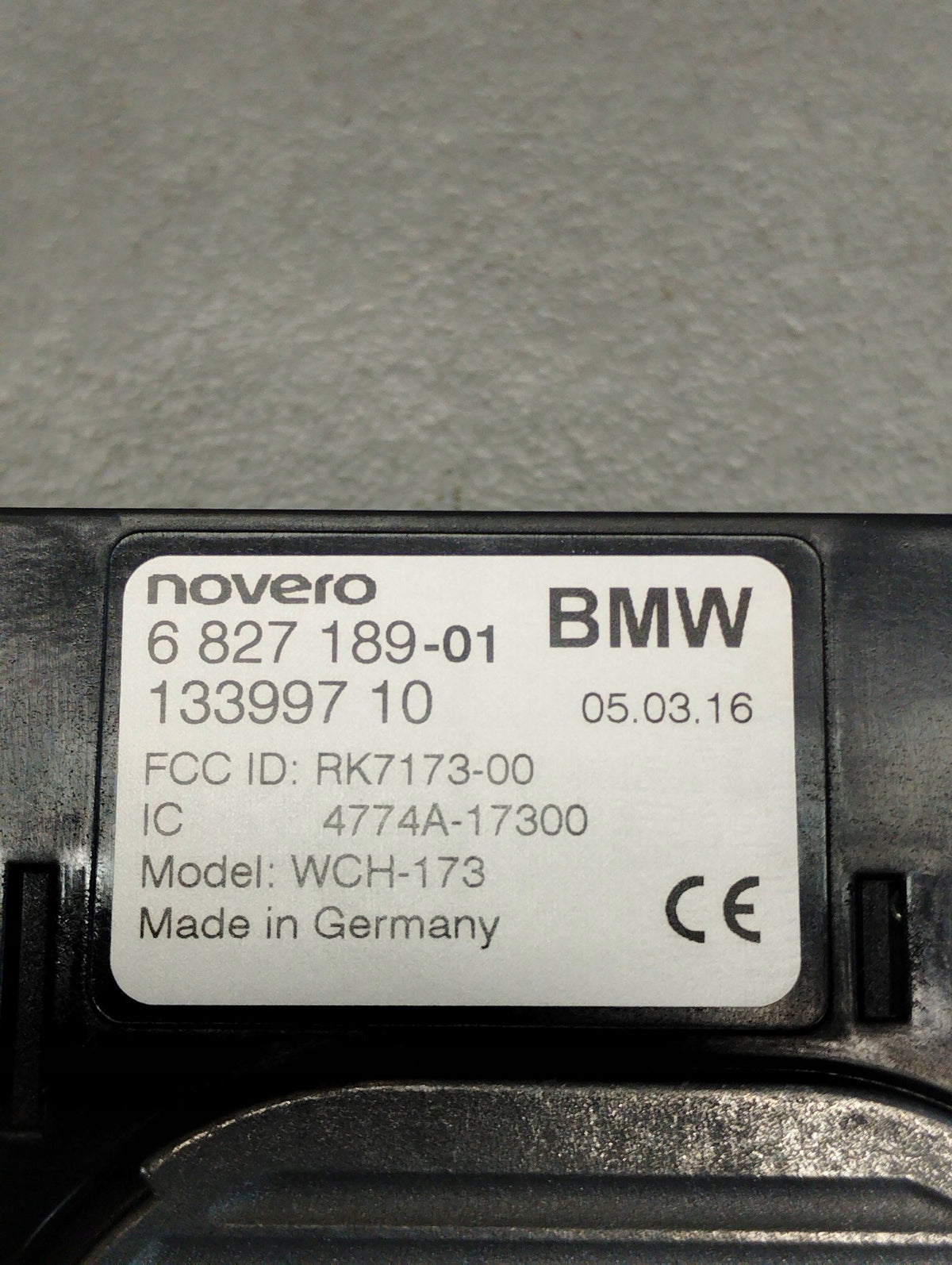 BMW 7 G11 INDUCTION CHARGER 6827189