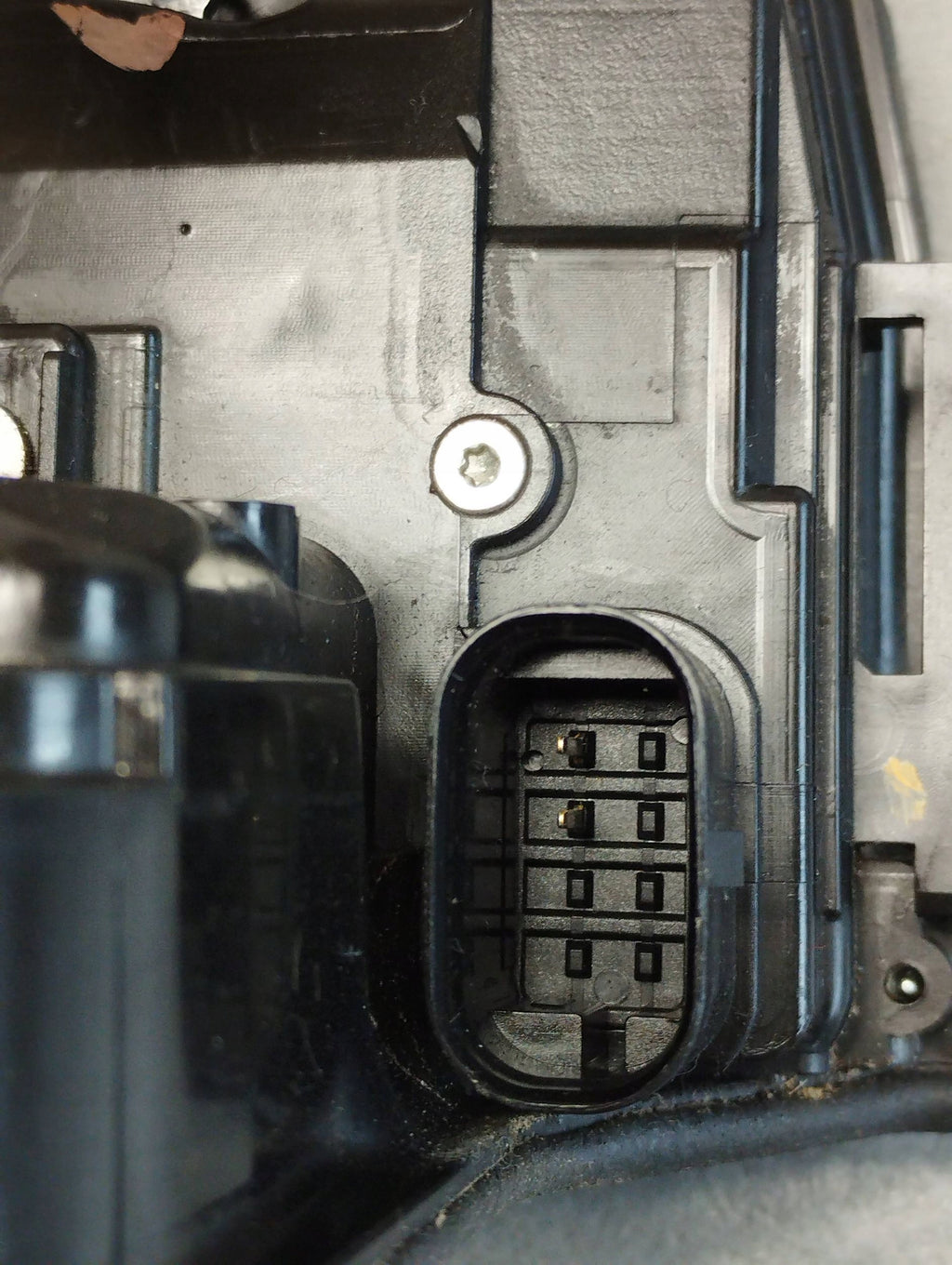 BMW 7 G11 LOCK RIGHT FRONT SOFT CLOSE 2581892 UK