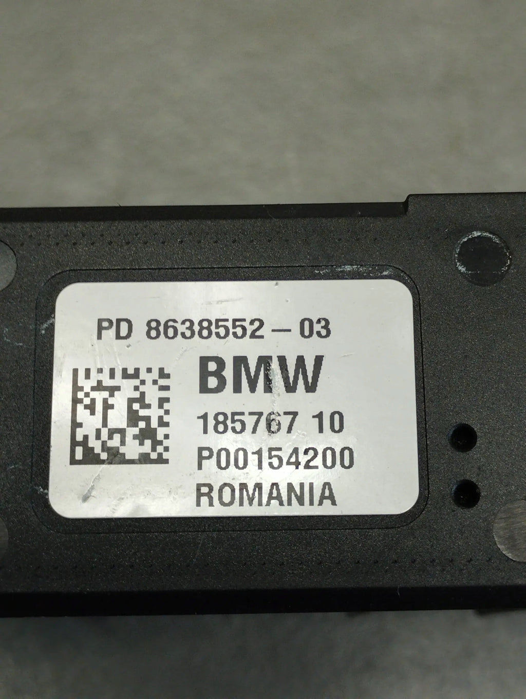 BMW 7 G11 POWER SUPPLY MODULE 8638552 0261S17144