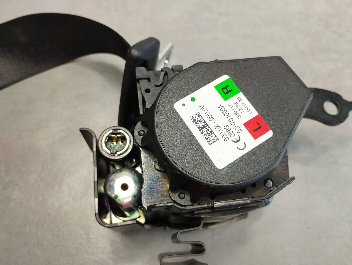 BMW 7 G11 SEAT BELT LEFT REAR 7434181