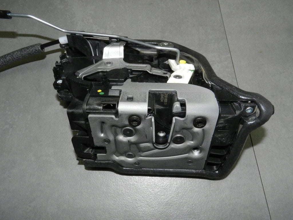 BMW 7 G12 LOCK RIGHT FRONT 2581868