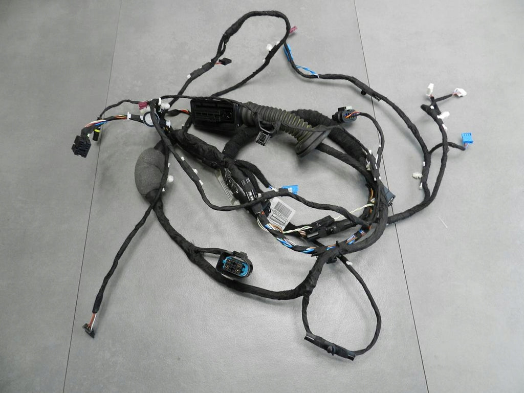 BMW 8 G15 LEFT DOOR HARNESS 7928089