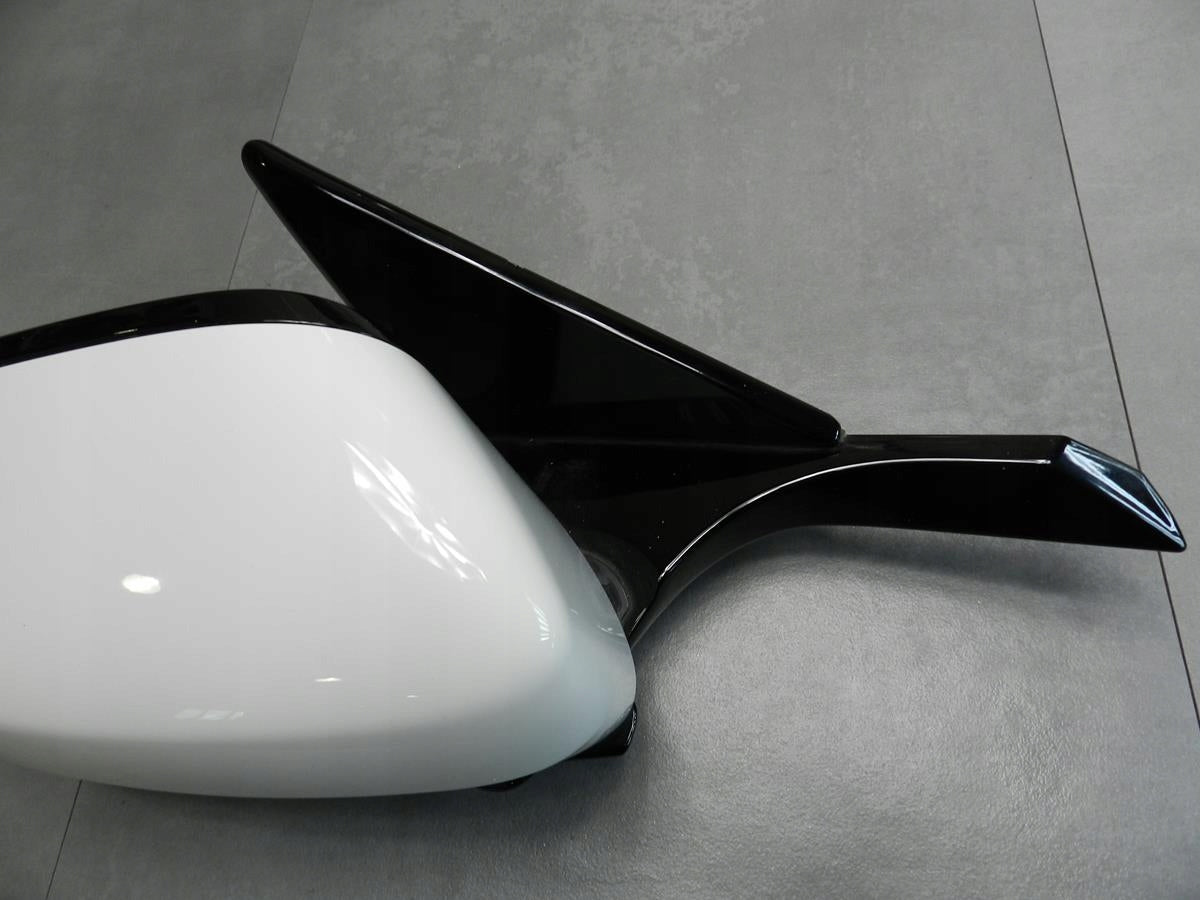 BMW 8 G15 MIRROR RIGHT 9 PIN CAMERA A300