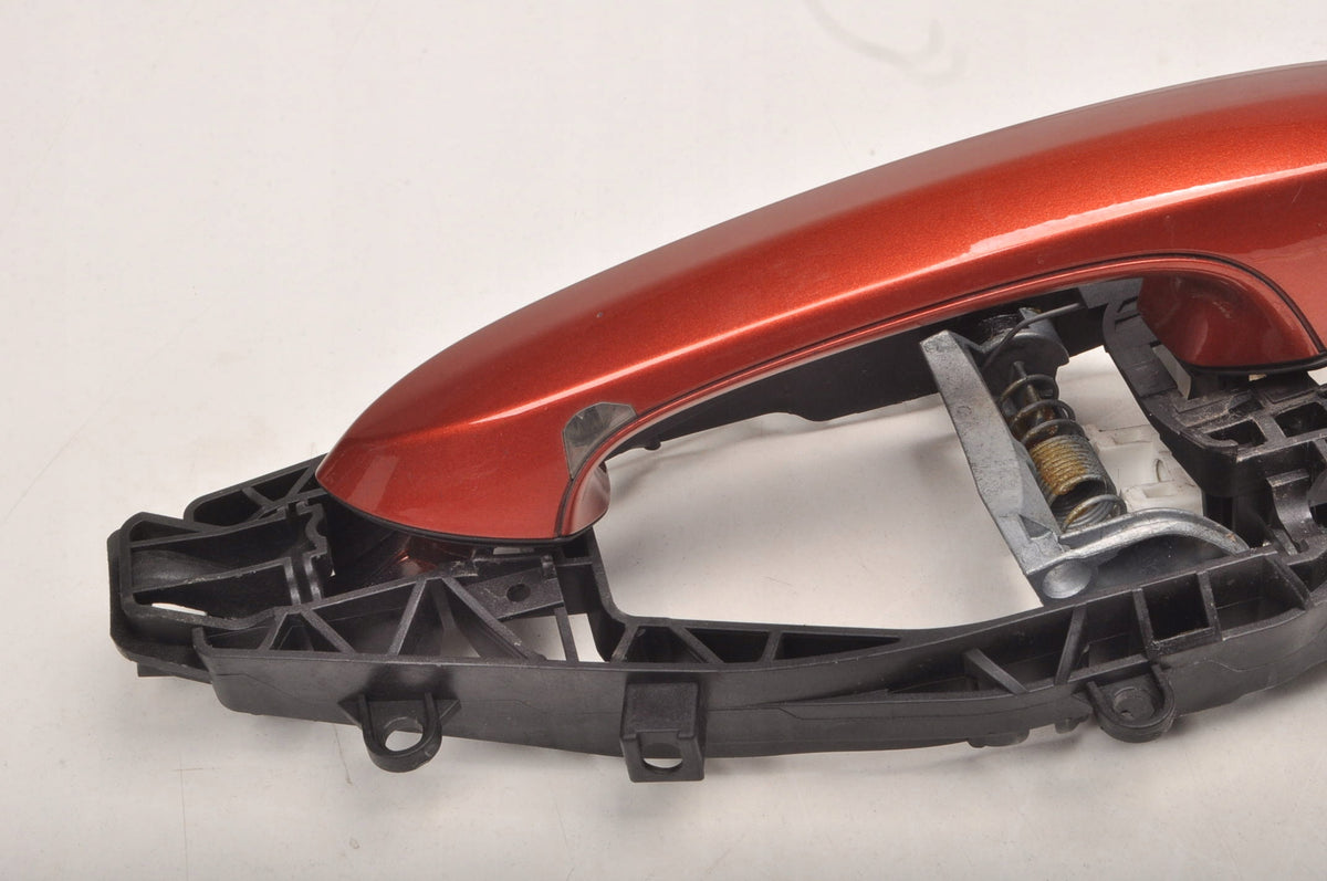 BMW 8 G16 DOOR HANDLE LEFT REAR 9881775