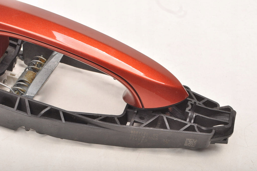 BMW 8 G16 DOOR HANDLE LEFT REAR 9881775