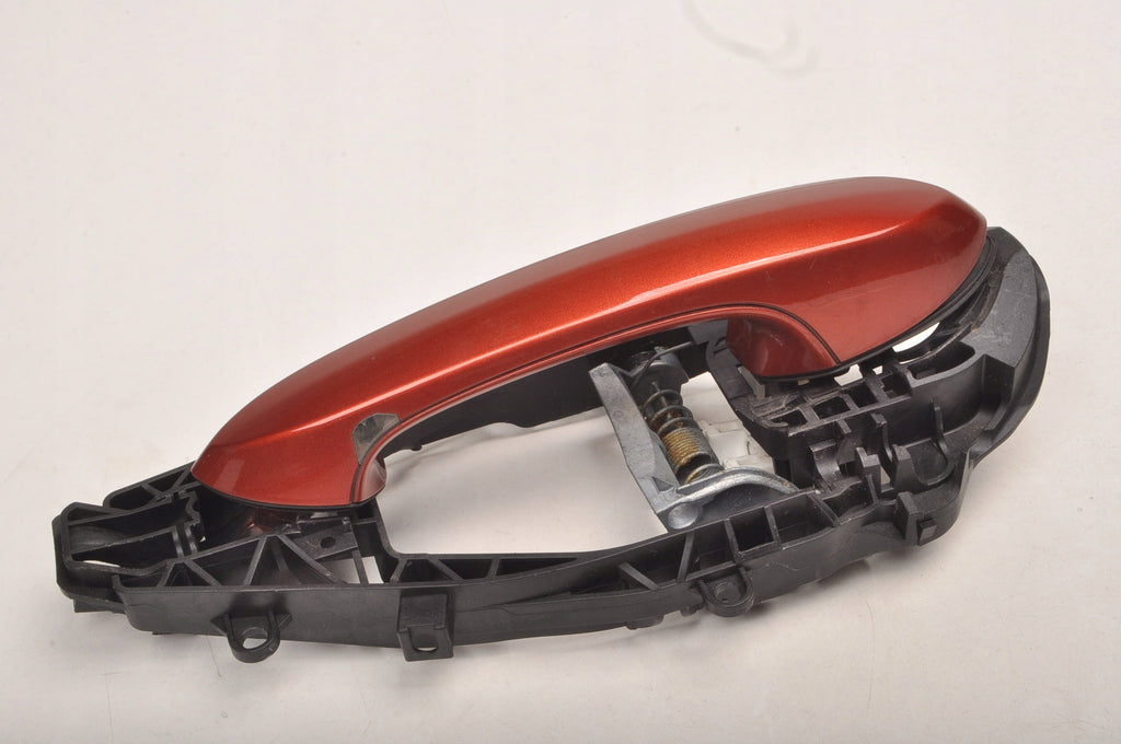 BMW 8 G16 DOOR HANDLE LEFT REAR 9881775