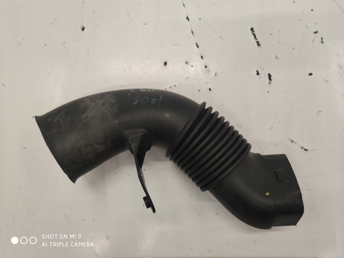 BMW E60 E61 PIPE AIR HOSE 7790056 3.0D