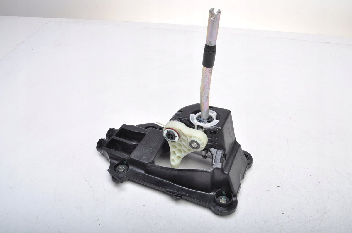 BMW F44 F40 SELECTOR GEARBOX JACK 8611460