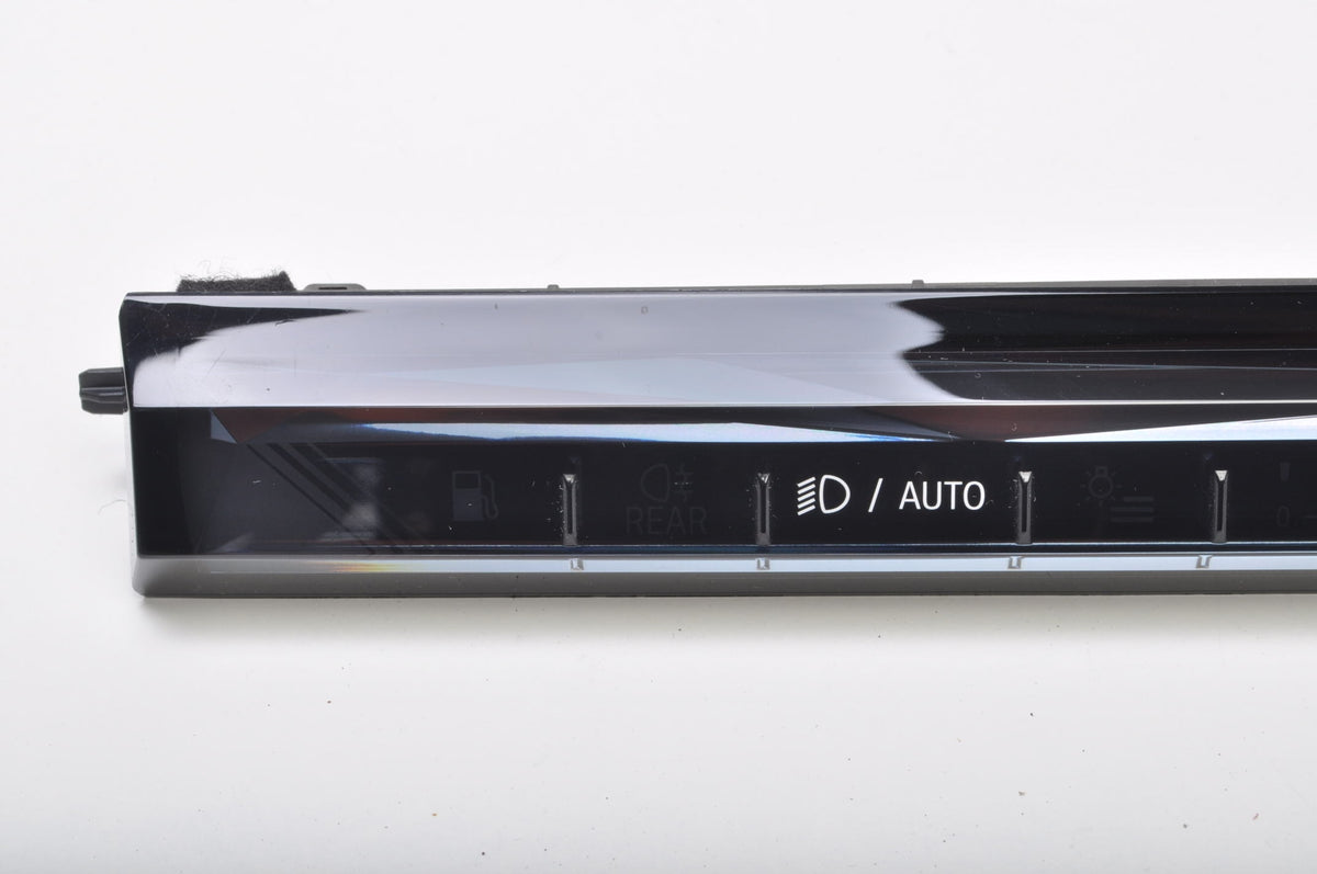 BMW G60 G61 TOUCH PANEL LIGHT SWITCH 5B35100