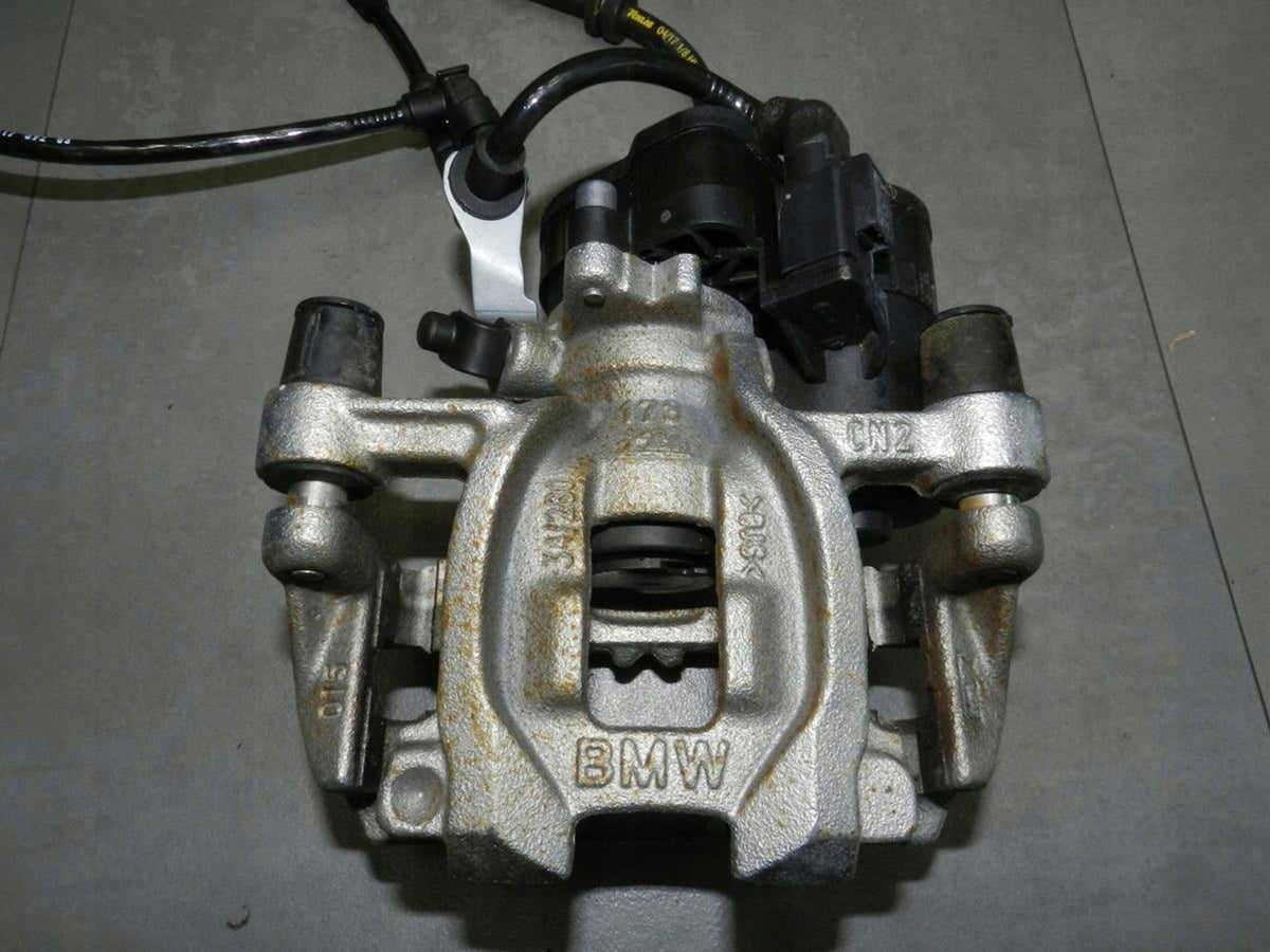 BMW X1 F48 CLAMP LEFT REAR 6880379