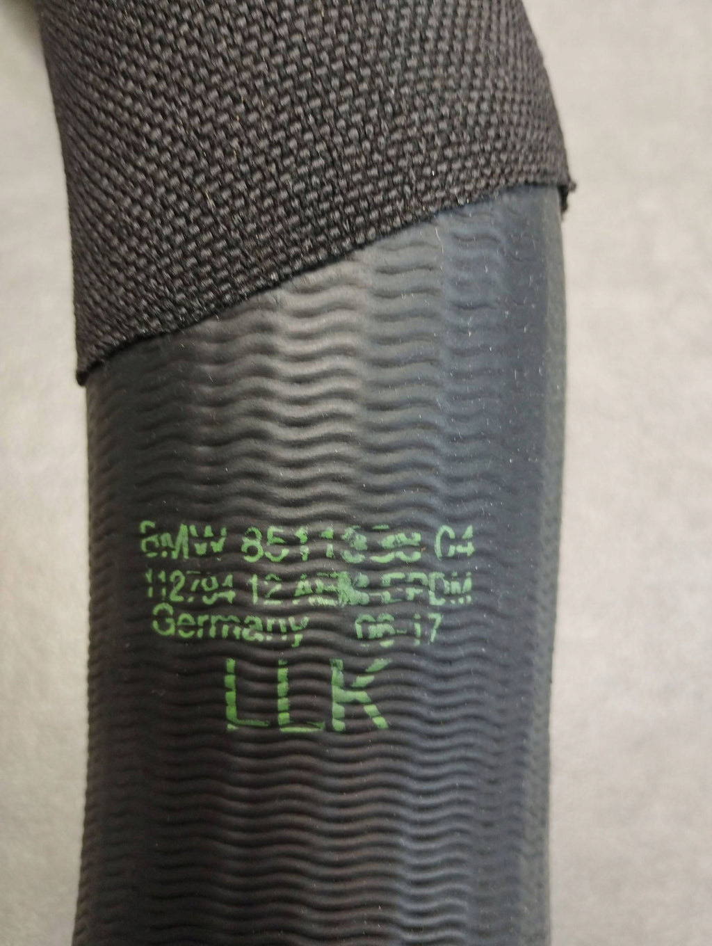BMW X1 F48 Charging air hose 8511338