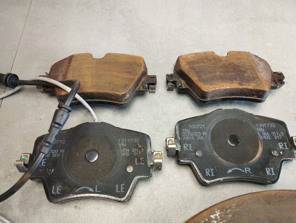 BMW X1 F48 DISCS BRAKE PADS FRONT 6799351 307X24