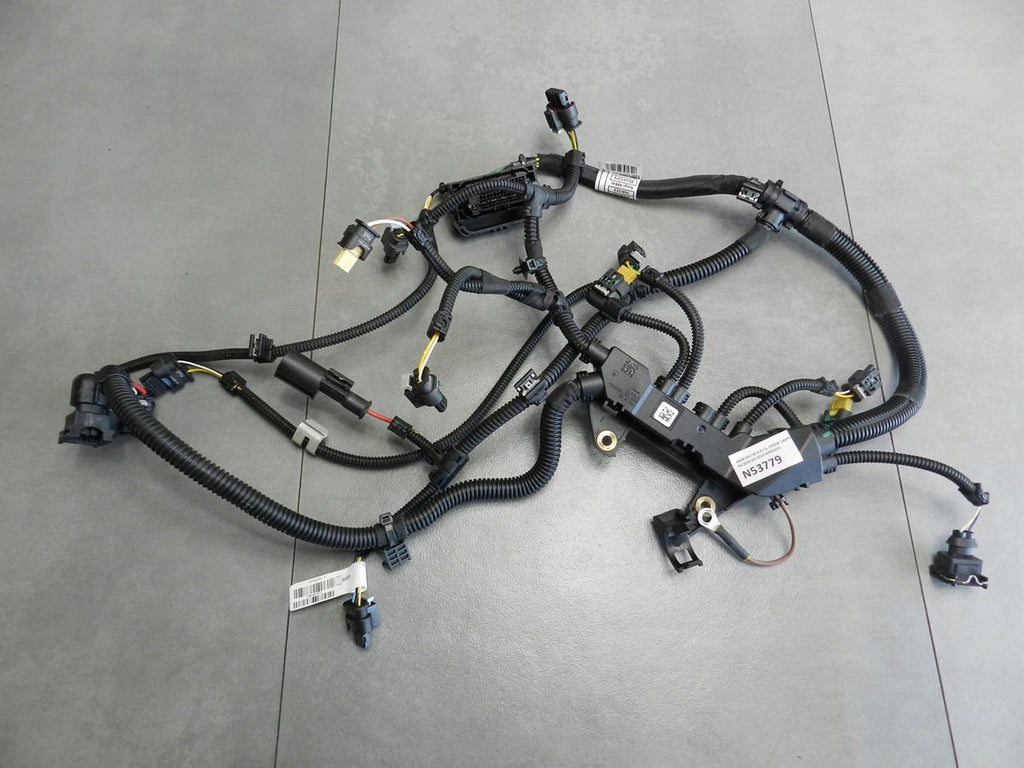 BMW X4 F26 2.0i ENGINE HARNESS 8642119