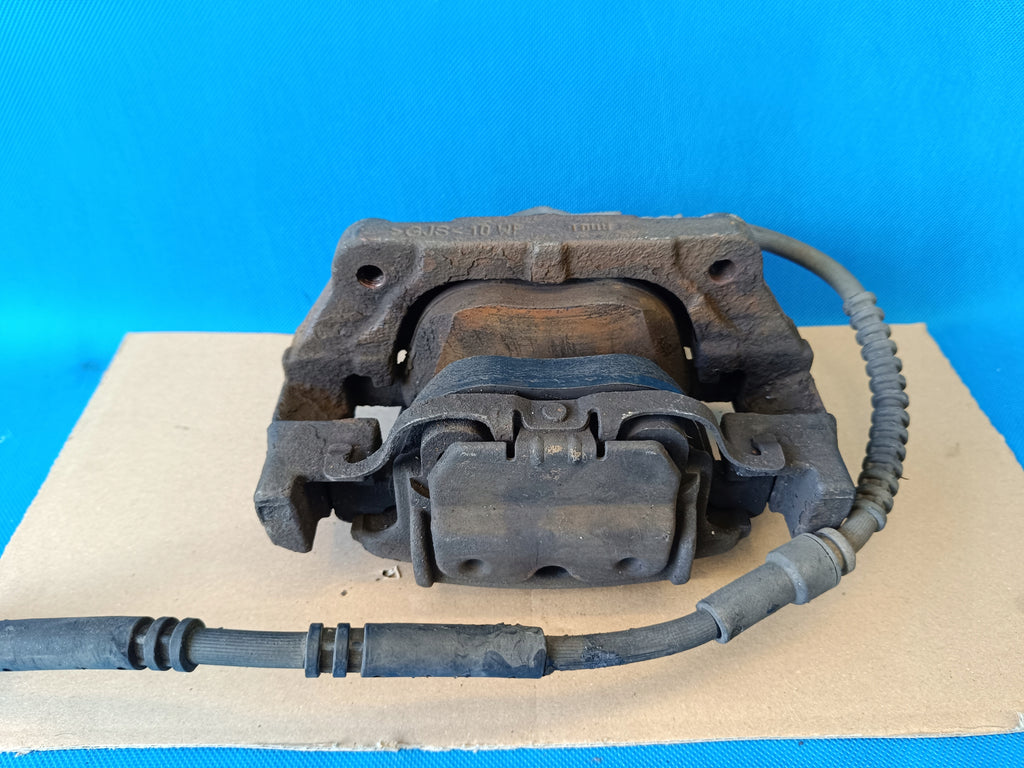 BMW X5 F15 2014 R XDRIVE 30 D 190KW BRAKE CALIPER RIGHT FRONT 7847228