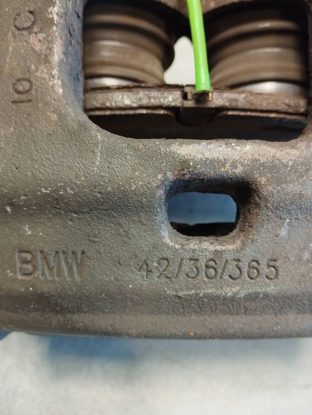 BMW X5 F15 4.4 V8 CLAMP LEFT FRONT 42/36/365
