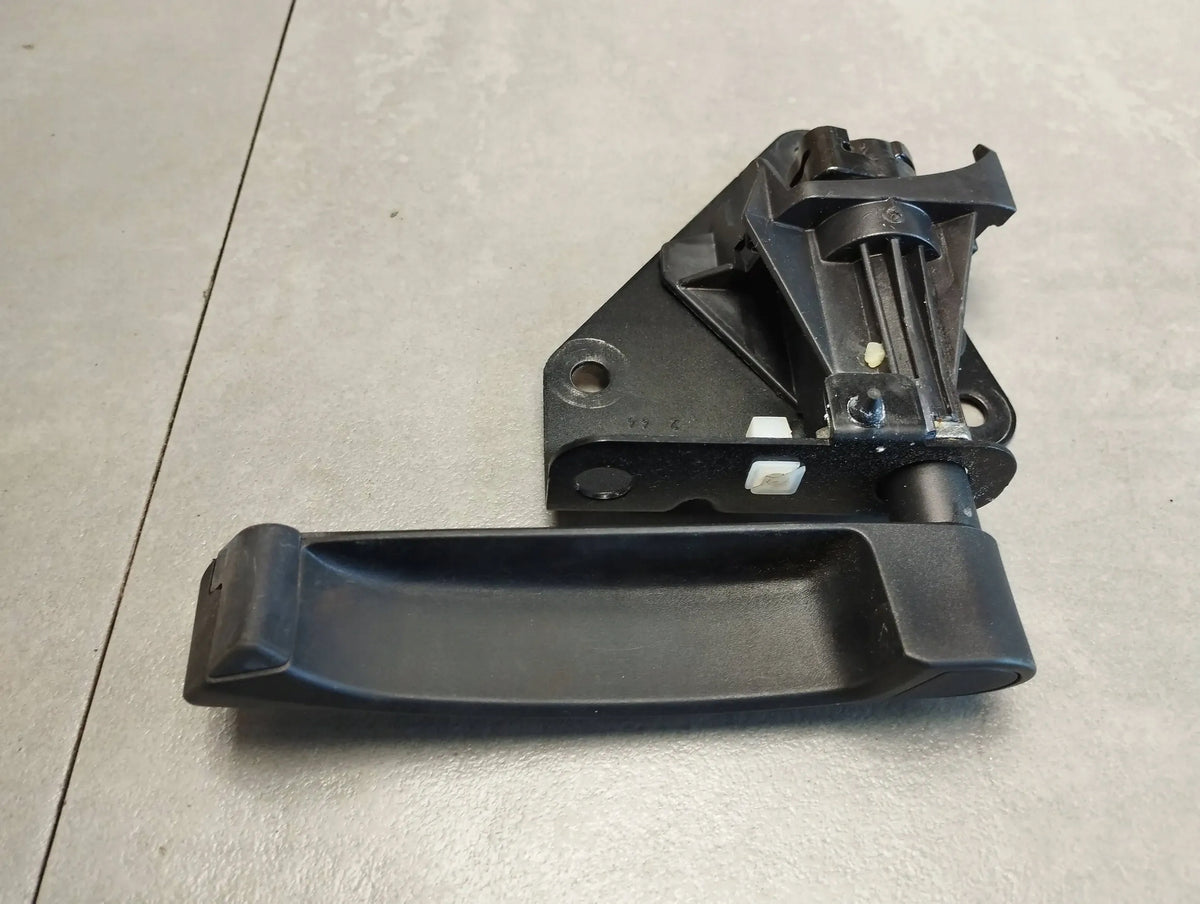 BMW X5 F15 SIDE OPENING HANDLE REAR 7162149