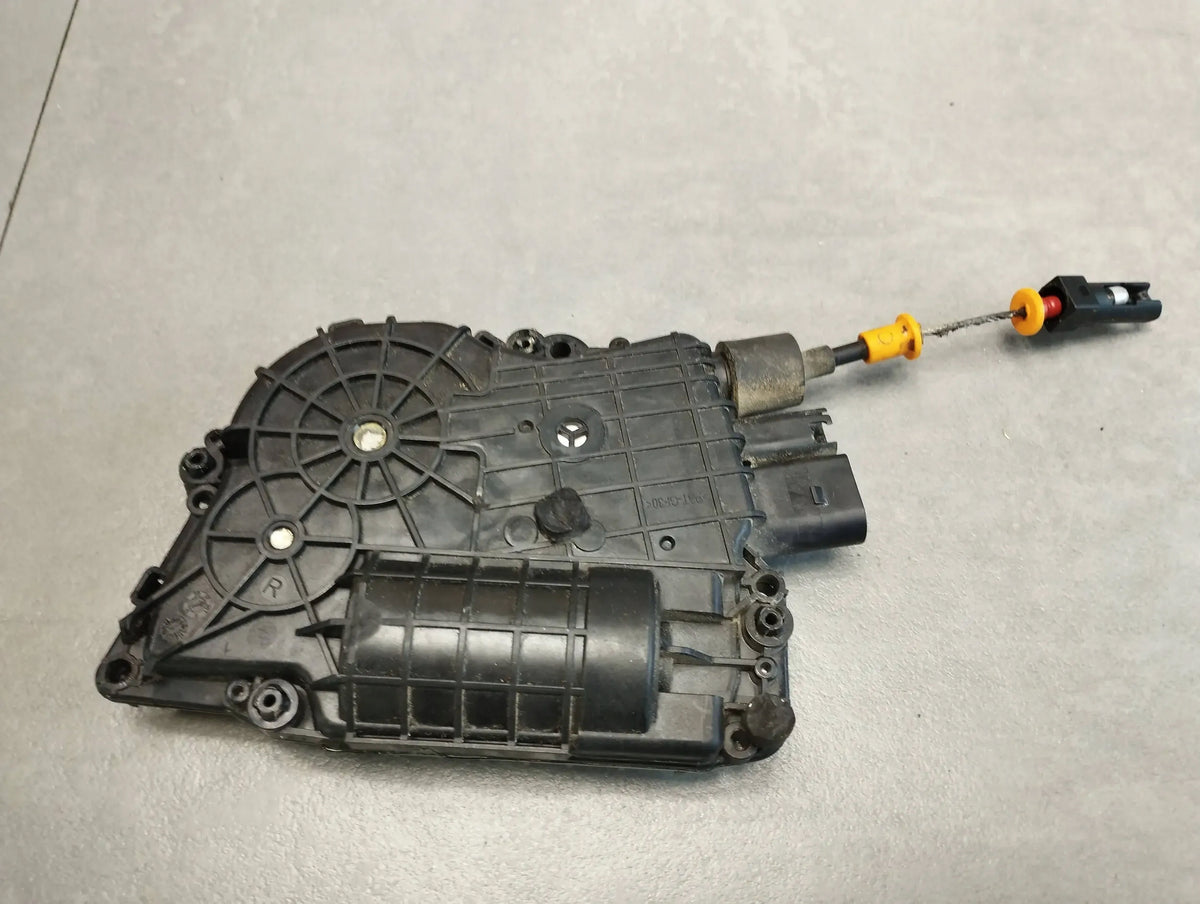 BMW X6 E71 DOOR PULL LEFT REAR 4153309300