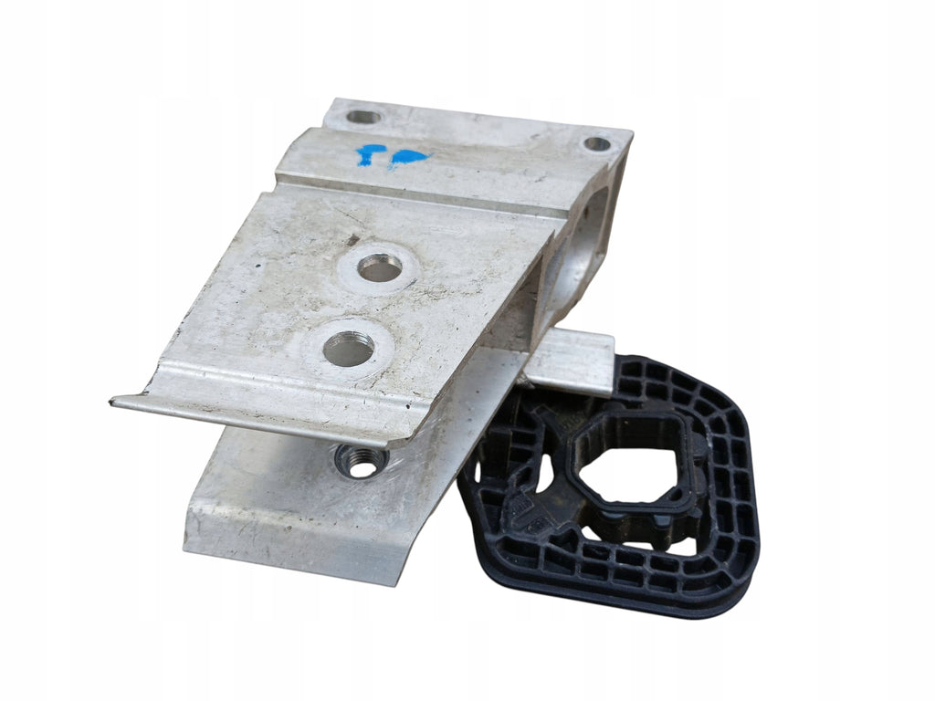 BRACKET MOUNTING RADIATOR RIGHT BMW G26 G20 G29 9895624