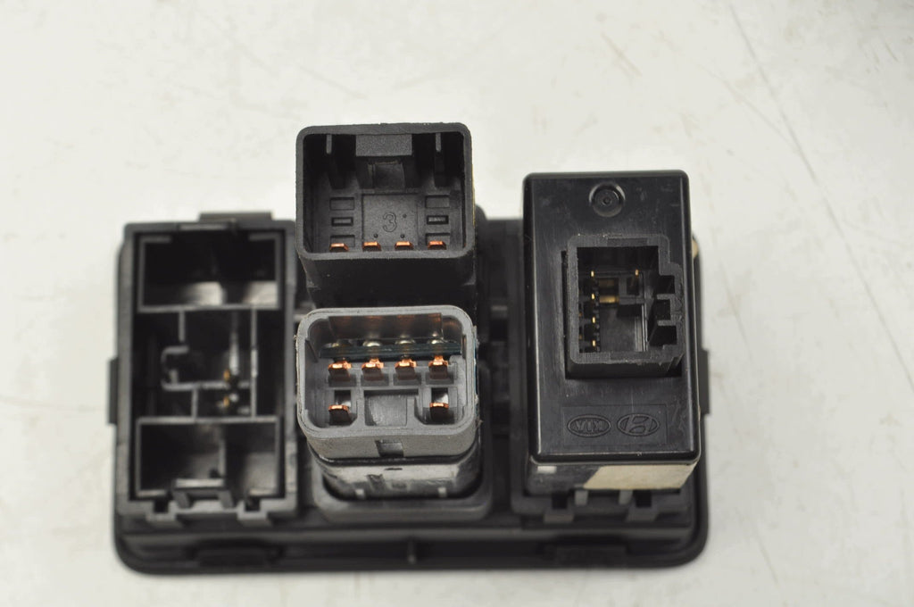 BUTTON SWITCH ESP ISG OFF LIGHT ADJUSTMENT SWITCH HYUNDAI I30 AND