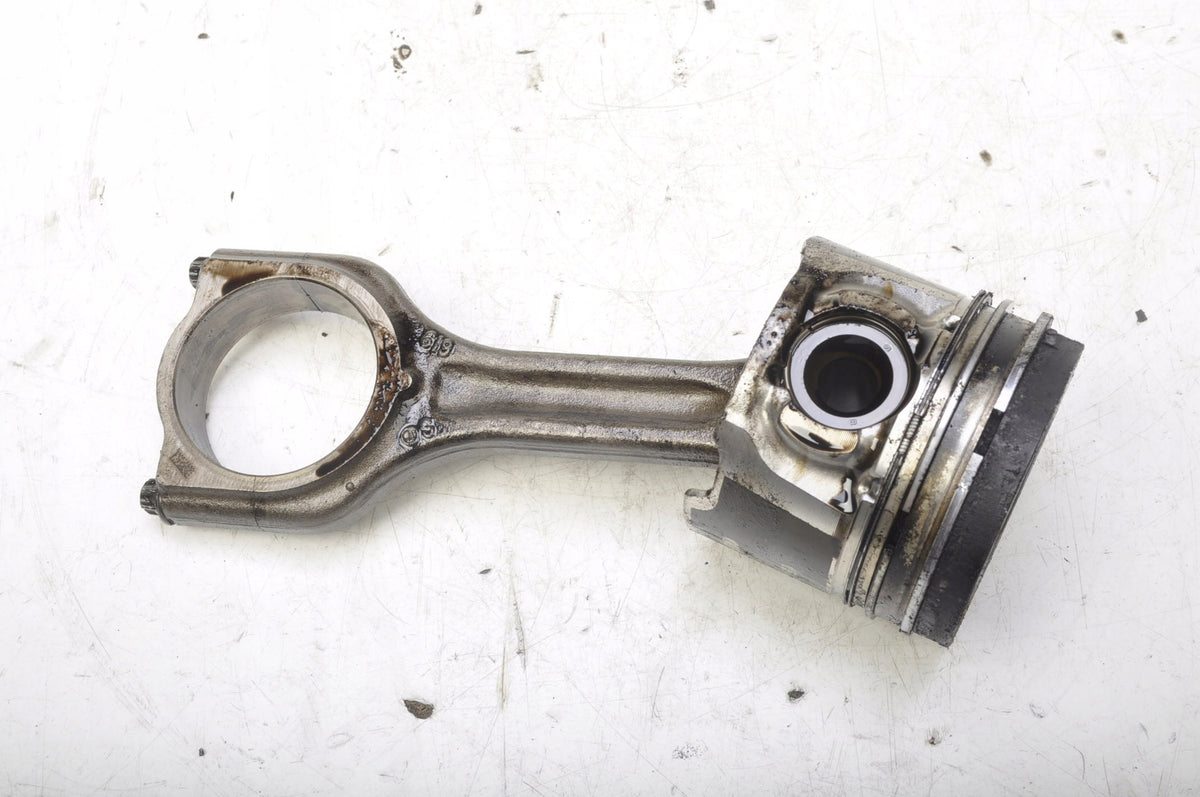 C30 S40 V50 V60 S80 1.6D2 114KM PISTON + CONNECTING ROD