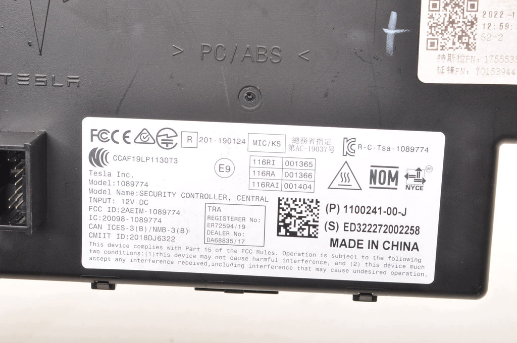 CENTRAL LOCK CONTROLLER MODULE Tesla MODEL 3 1089774 1100241-00-J